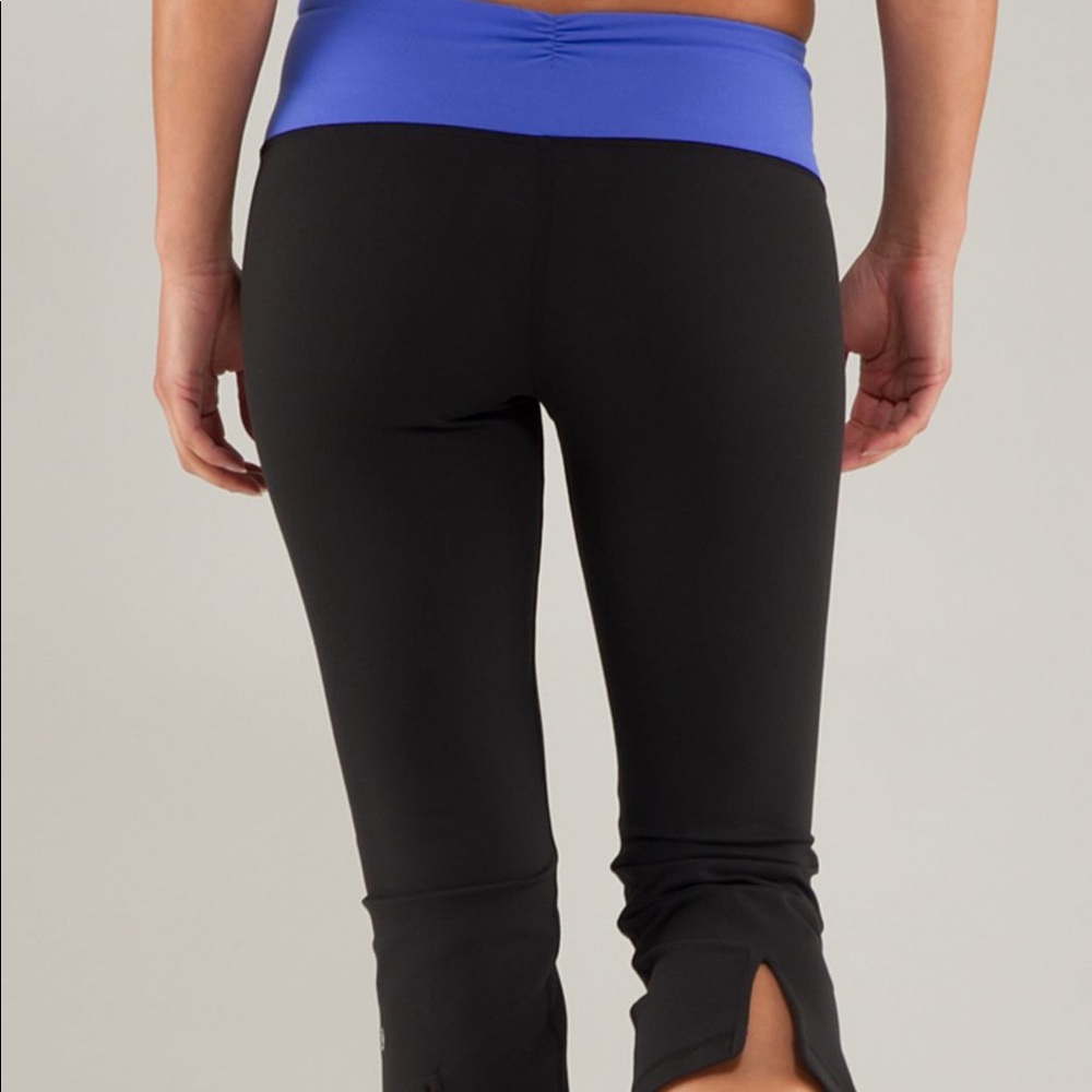Lululemon gather & crow crop leggings